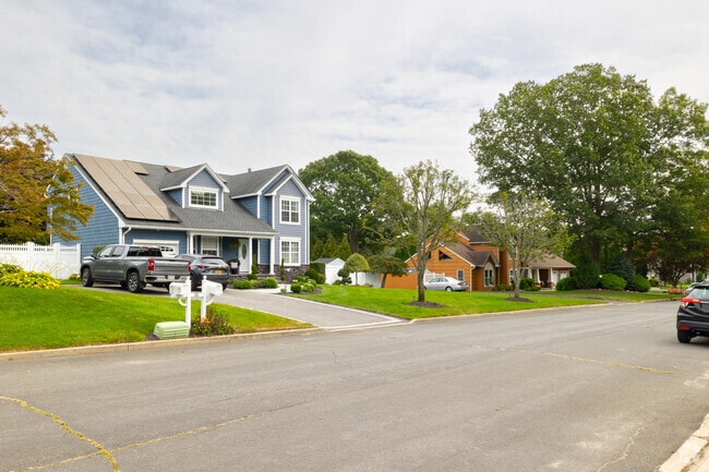 Well-manicured neighborhoods dot Bohemia, New York.