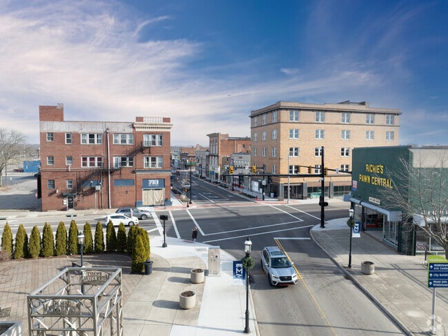 Downtown Middletown is full of mom and pop retails and restaurants.