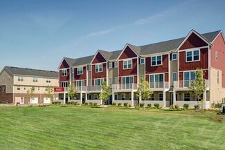 56065 S Madison Ln S Unit 34, South Lyon, MI 48165