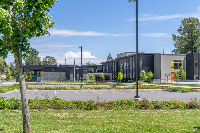 Alderwood Elementary School campus