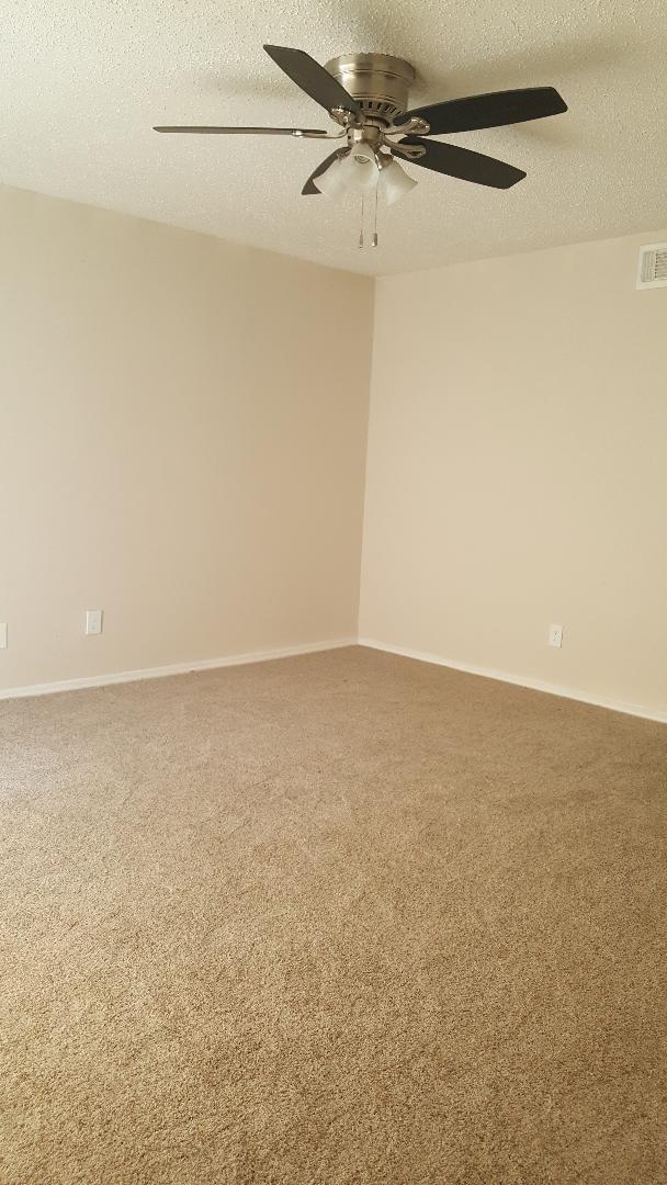 Large Downstairs Master w/Private Bath