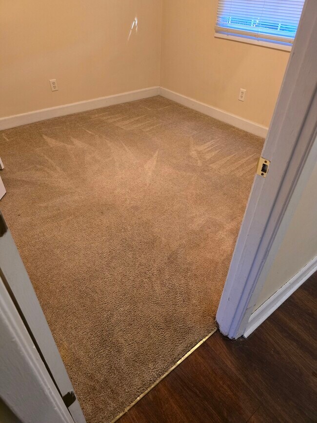 209 Vineland Dr unit 209 Vineland drive, Fayetteville, NC 28306 - photo 5