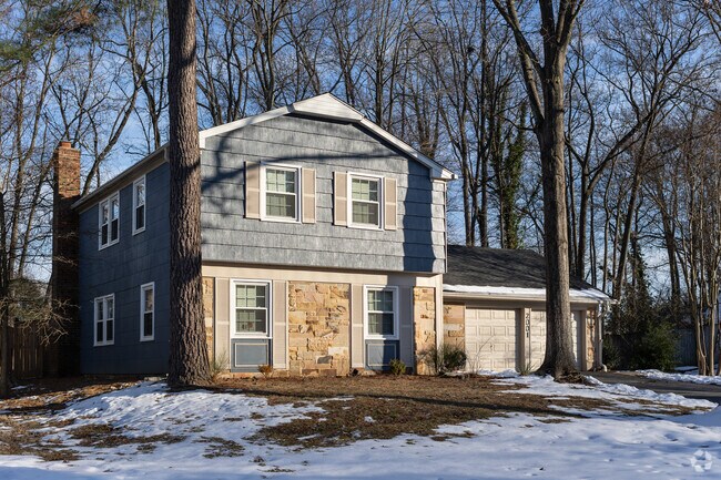 Split level homes in Amber Meadows make and efficient use of the yard space.