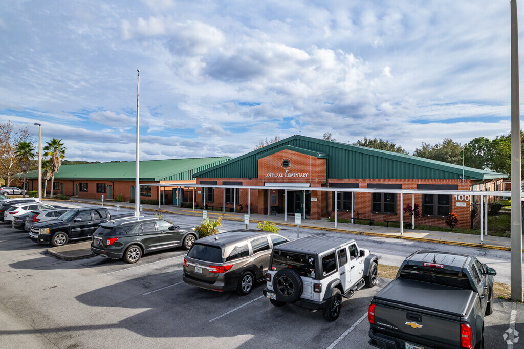 Lost Lake Elementary School is an above average, public school.