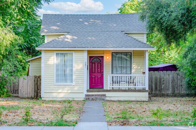 Smaller single family homes sell for a median price of $465,000 in Chico.