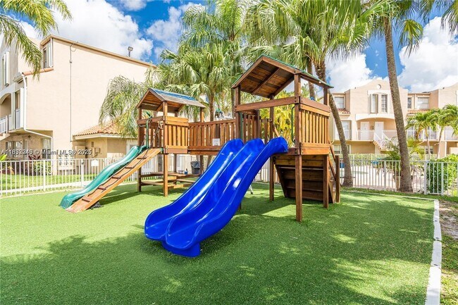 665 NW 85th Place unit 10212, Miami, FL 33126 - photo 2