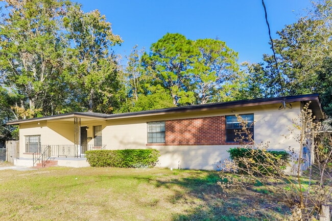 4303 Anvers Blvd, Jacksonville, FL 32210 - photo 3