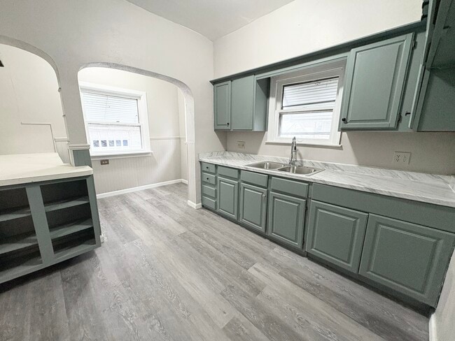 4214 Westway St, Toledo, OH 43612 - photo 6