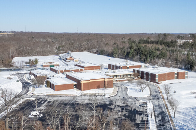 Joppatowne High School has a student-teacher ratio of 15 to 1