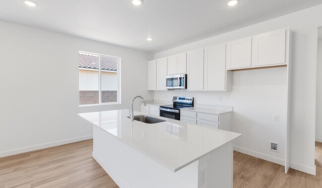 3980 S 2160 W, Hurricane, UT 84737 - photo 4