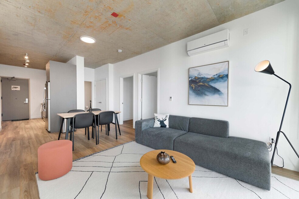 853 W Blackhawk St unit ID1243853P, Chicago, IL 60642 - photo 1