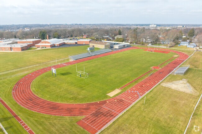 Lisle Jr High School has great academic and athletic opportunities for students.