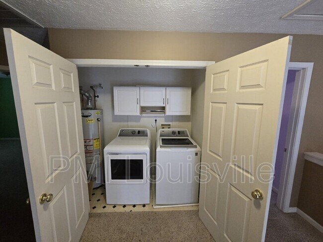 9730 Hunting Ground Ct, Louisville, KY 40228 - photo 5