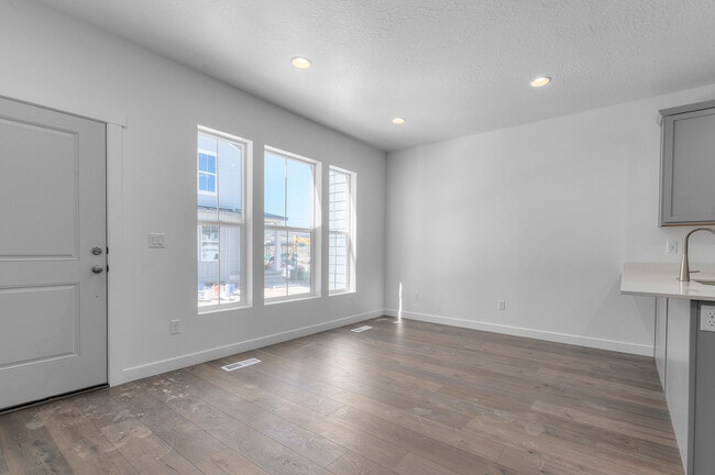 1831 N 3530 W, Lehi, UT 84043 - photo 3