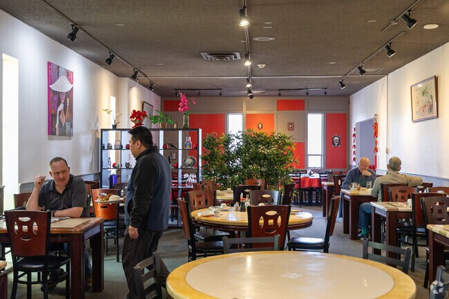 The Best of Chengdu restaurant serves up authentic Sichuan dishes for Scriber Lake locals.