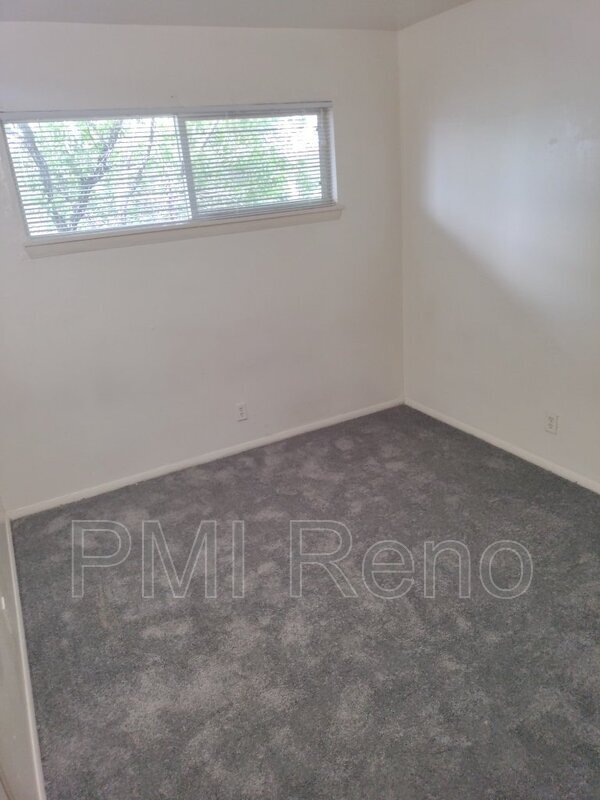 821 Spokane St unit 8, Reno, NV 89512 - photo 6