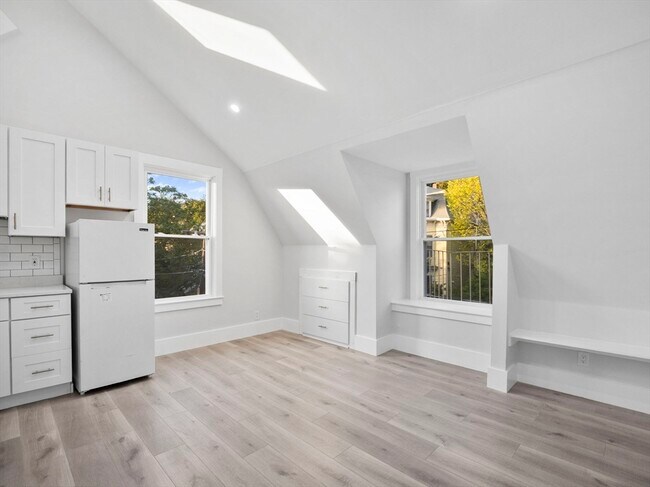 50 Columbus Ave unit 10, Somerville, MA 02143 - photo 6