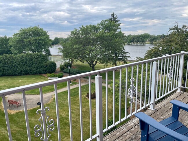 1335 Summit Ave unit ID1253101P, Oshkosh, WI 54901 - photo 3