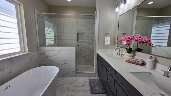 8326 Curry Rd unit ID1227052P, Houston, TX 77093 - photo 4