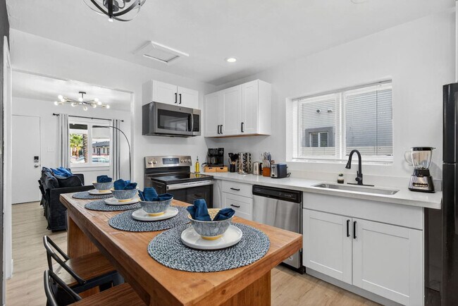 1311 N 14th St unit ID1357408P, Phoenix, AZ 85006 - photo 6