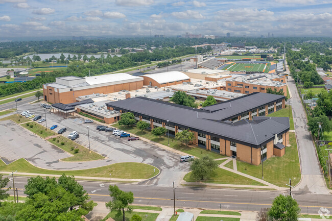 Putnam City High School's campus is beautiful and well-maintained.