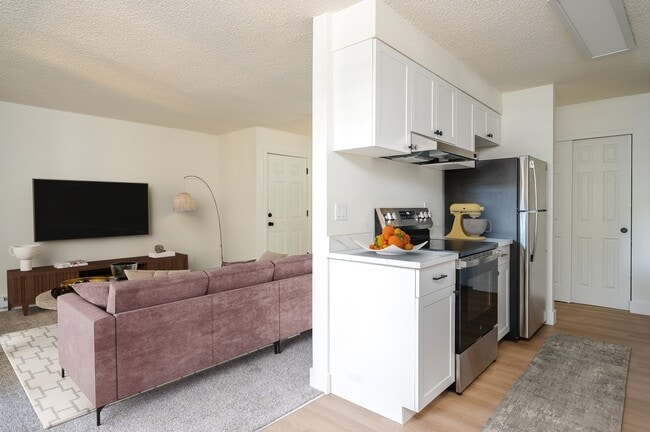 SAGEWOOD ESTATES, Portland, OR 97230 - photo 2