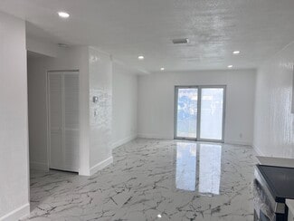 306 NE 5th Ct, Dania, FL 33004