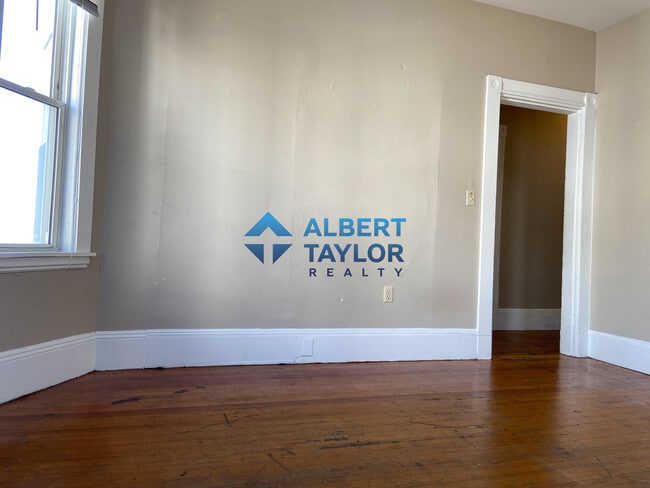 8 Sunset St unit 2, Roxbury Crossing, MA 02120 - photo 7