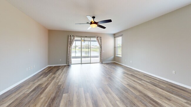 11582 Weston Course Loop, Riverview, FL 33579 - photo 2