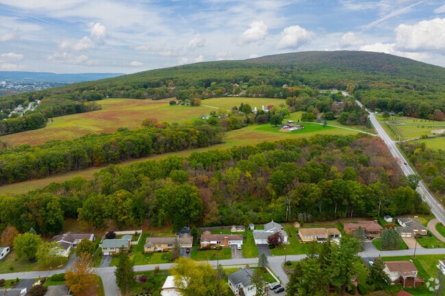Rural hills and farmland are common toward Allegheny’s western edge.