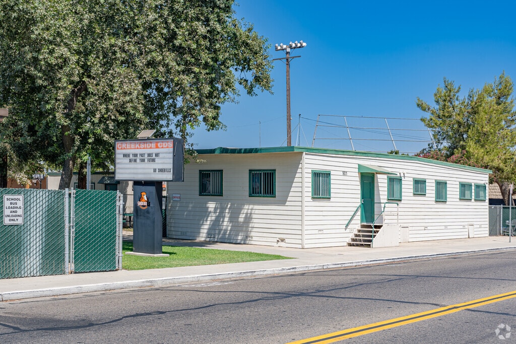 Front marquee at the entrance to Creekside Community Day School in Northwest Visalia.
