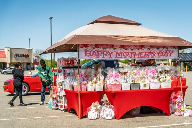 Sterling and Myrtle locals can grab gifts at pop-up stands for Mother's Day.