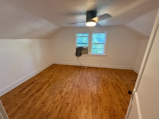 908 Island St, La Crosse, WI 54603