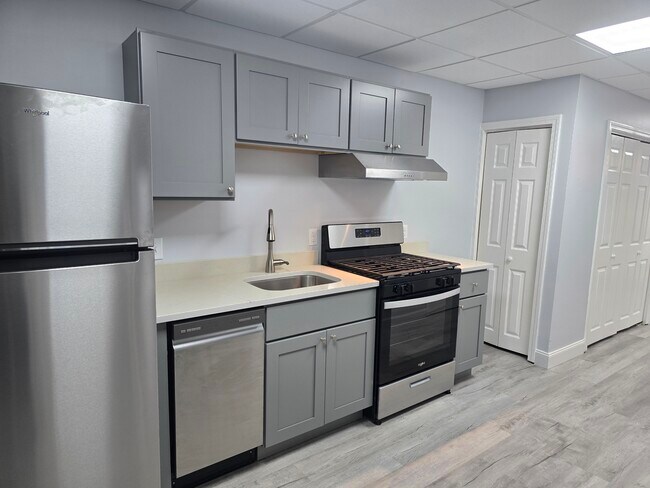 5 Belknap St unit 5, Dedham, MA 02026 - photo 6