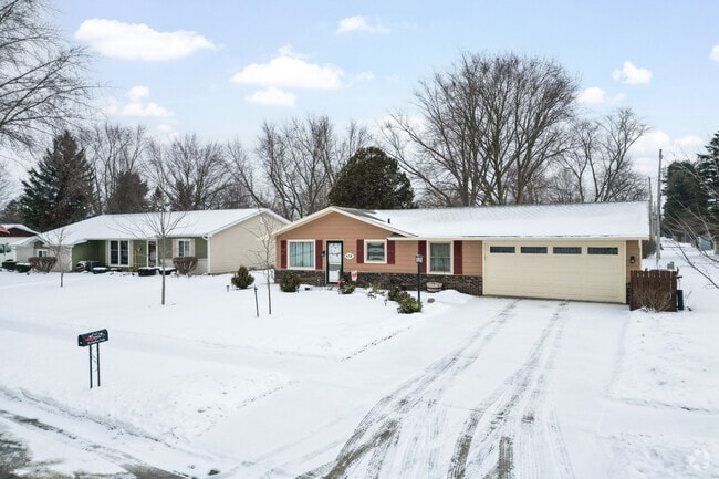 Ranch homes in Auburn are a popular option for families.