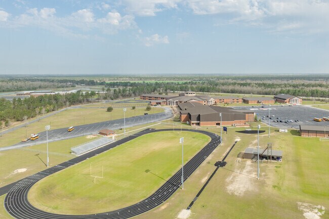 Bainbridge High School serves grades 9-12 and offers sports and acdemic opportunities for students in Bainbridge.