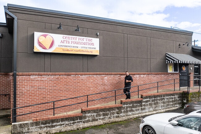 Center for the Arts Foundation puts on a concert series during the summers.