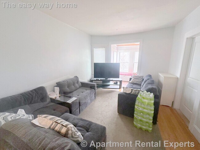 281 Alewife Brook Pkwy unit 2, Somerville, MA 02144 - photo 5