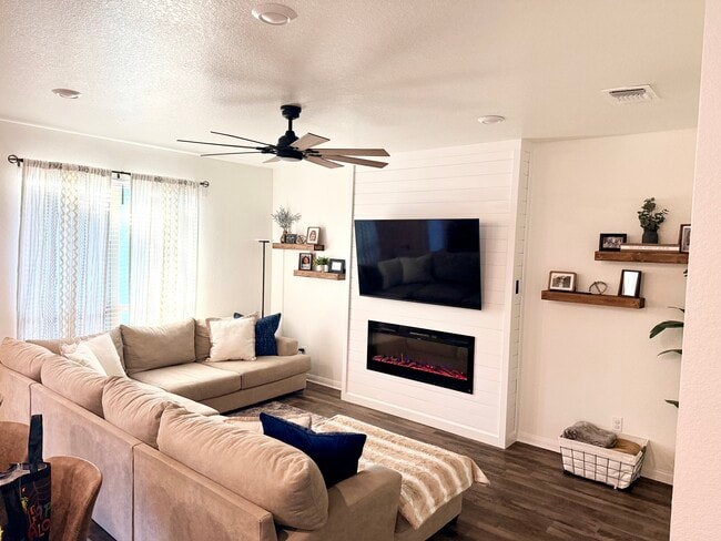 834 Ross Rd, Copperas Cove, TX 76522 - photo 2