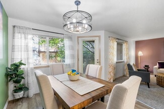 19739 River Rd, Gladstone, OR 97027