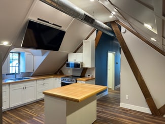 708 Rock Beach Rd Unit North, Irondequoit, NY 14617