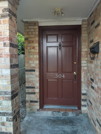 304 Cherry St, Metairie, LA 70005
