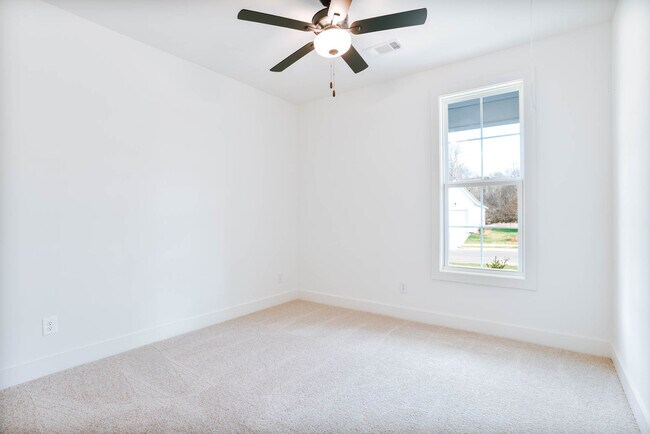 1289 Woodland Cir unit 37687169, Opelika, AL 36801 - photo 6