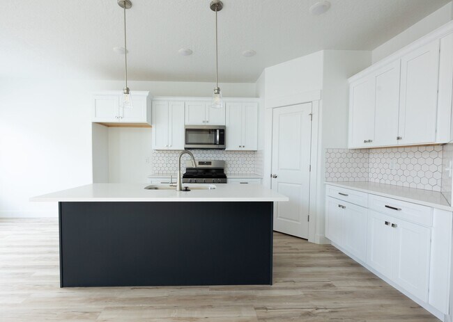 603 W Salvia Dr unit Lot 2366, Saratoga Springs, UT 84045 - photo 3