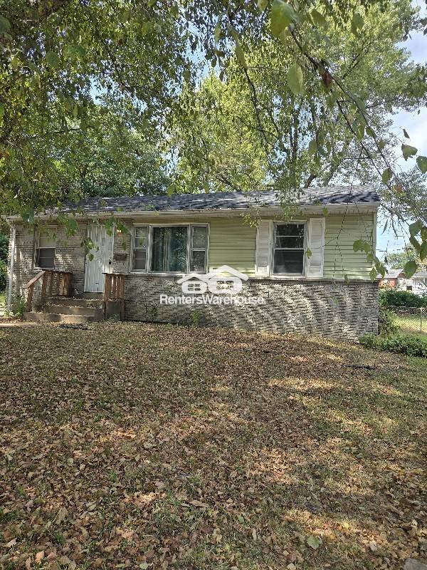 8553 Jenny Dr, St. Louis, MO 63121