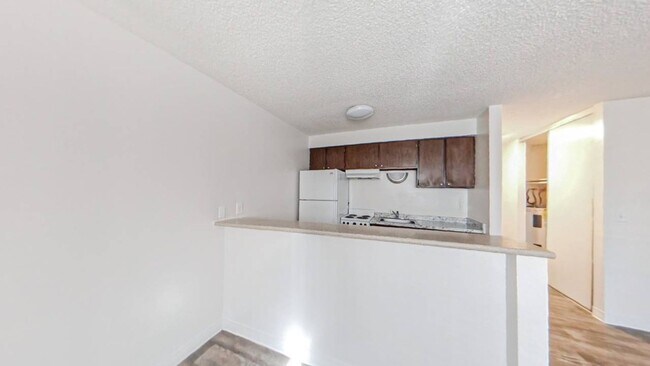 Keystone East, Portland, OR 97233 - photo 2