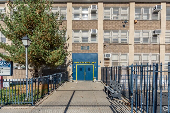 Your kids will enjoy learning in the inspiring atmosphere of P.S. 257 John F. Hylan.