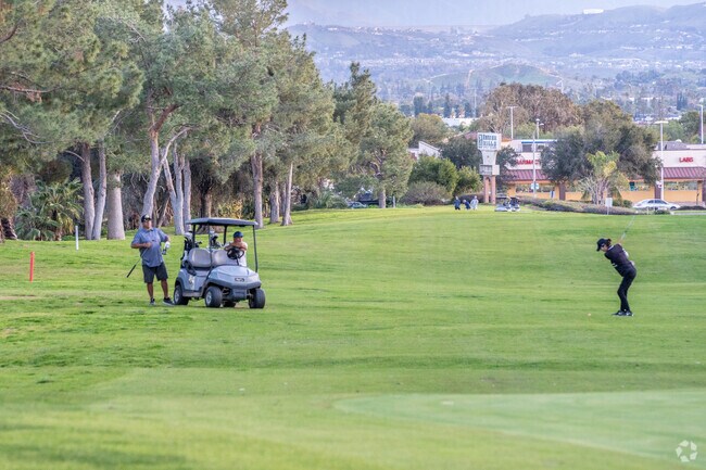 Indian Hills Golf Club provides a top-notch location for an enjoyable golf experience.