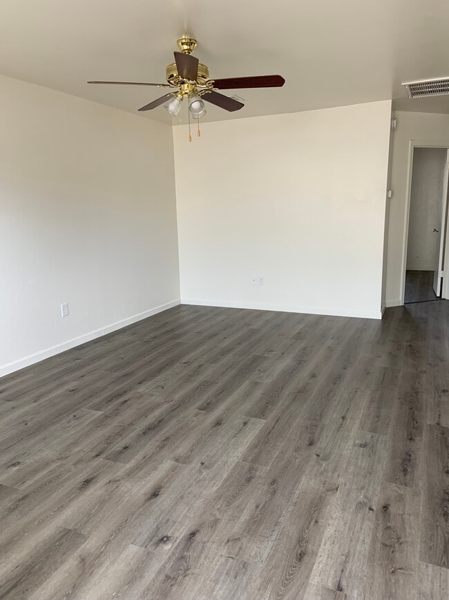 3198 N Bumblebee Dr unit C, Prescott Valley, AZ 86314 - photo 3