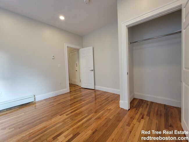 110 Strathmore Rd, Brighton, MA 02135 - photo 7